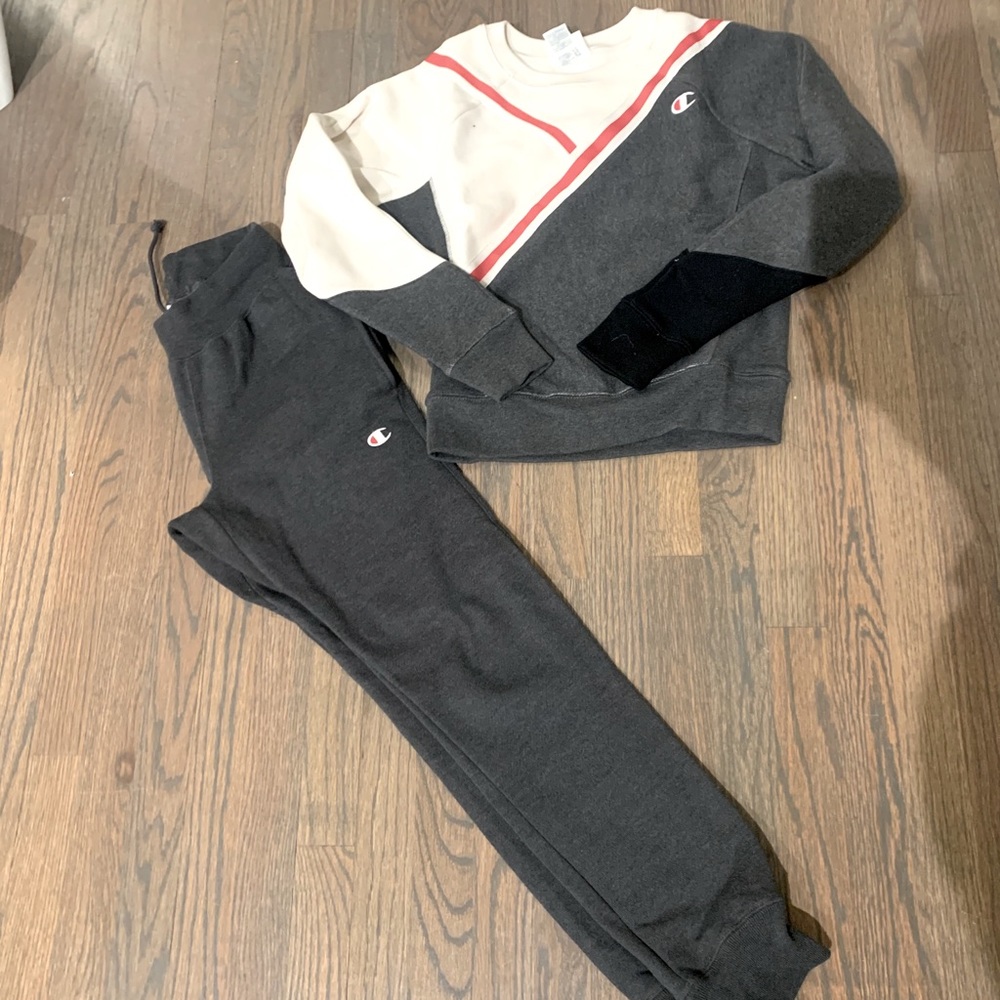 Champion sweatsuit